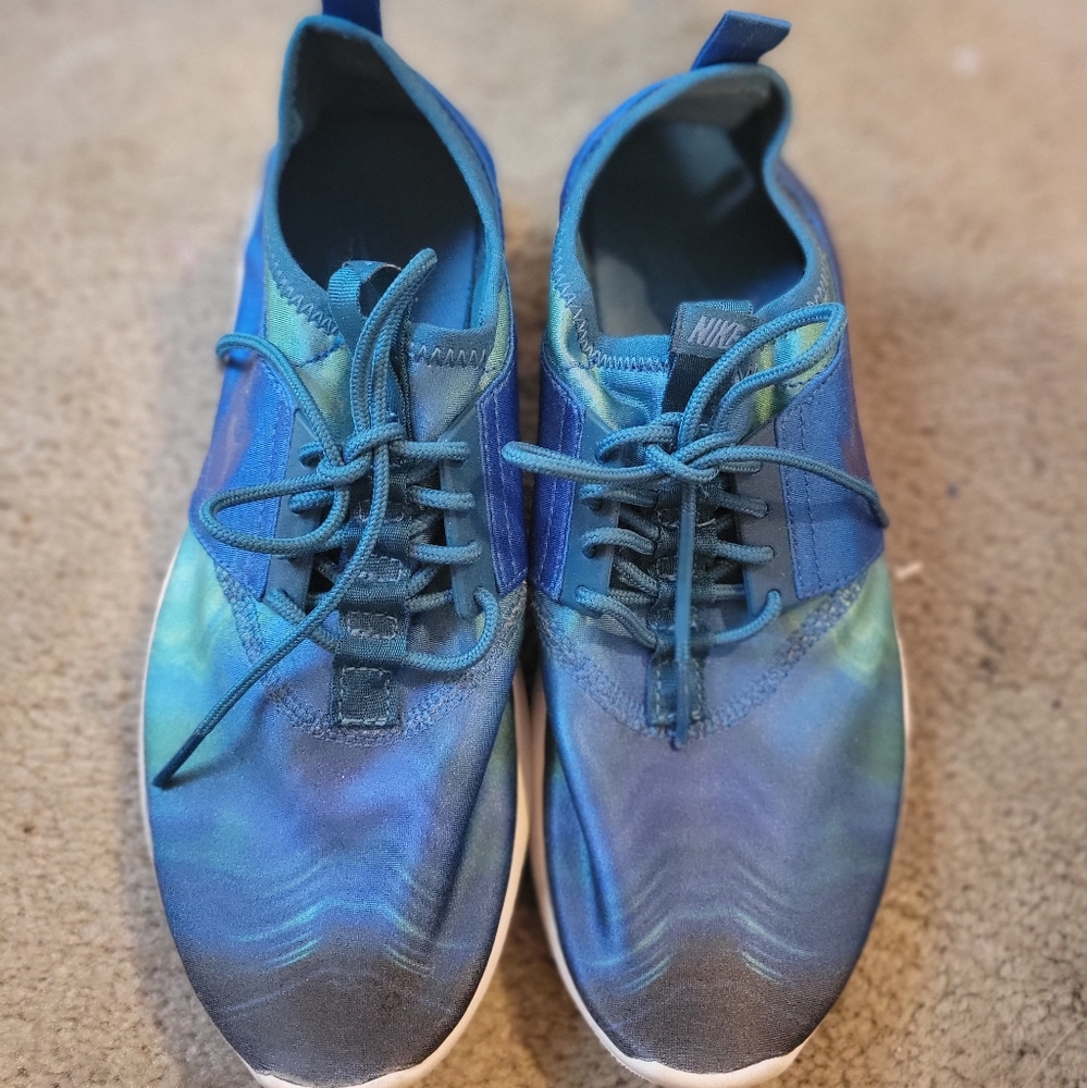Nike Running Shoes-Sz 8.5